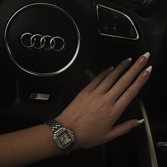 Accessories - NWT unisex silver sparkle square watch